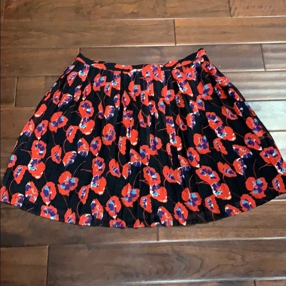 ModCloth chiffon pleated floral poppy skirt nwot - Picture 3 of 3